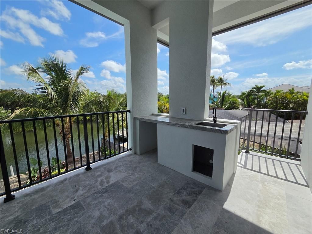 231 1st St, Bonita Springs, FL 34134 Photo