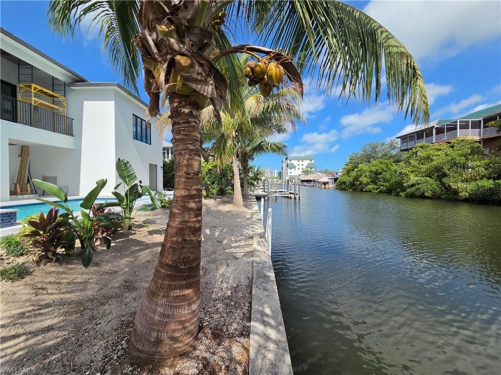 231 1st St, Bonita Springs, FL 34134 Photo