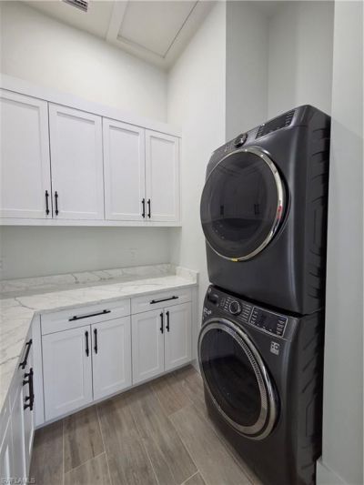 231 1st St, Bonita Springs, FL 34134 Photo