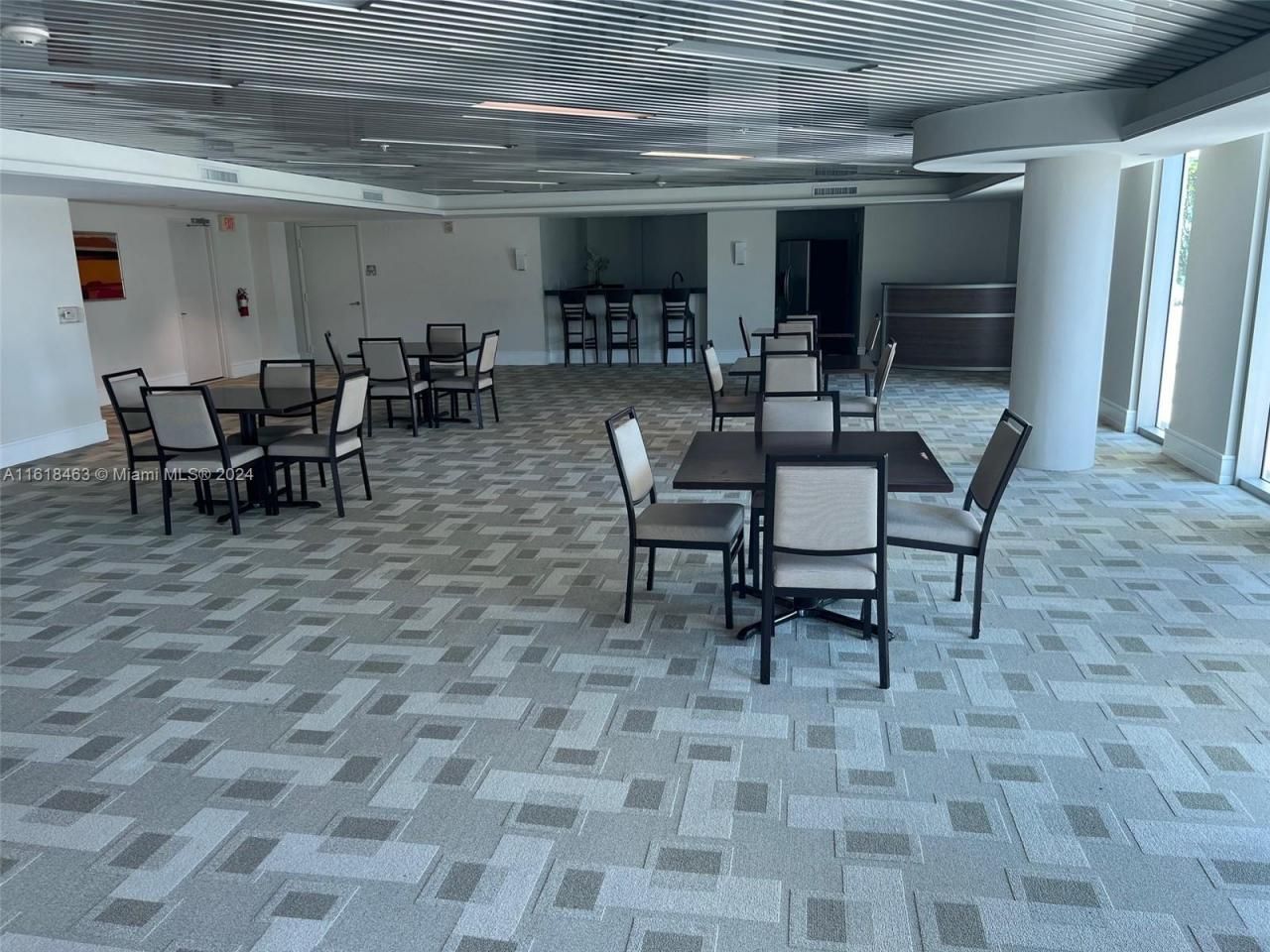 3131 NE 188th St, Unit 1-609, Aventura, FL 33180 Photo