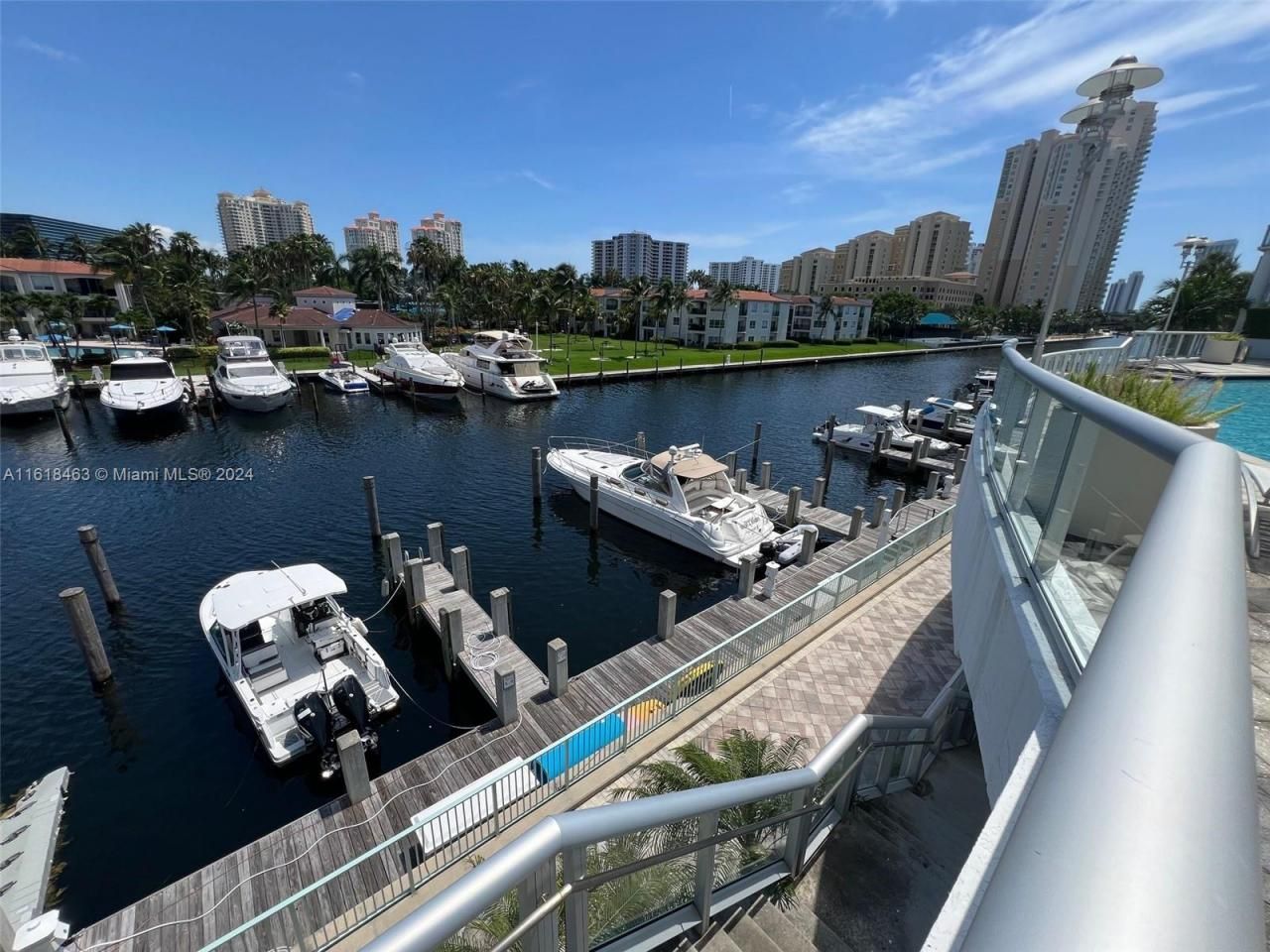 3131 NE 188th St, Unit 1-609, Aventura, FL 33180 Photo