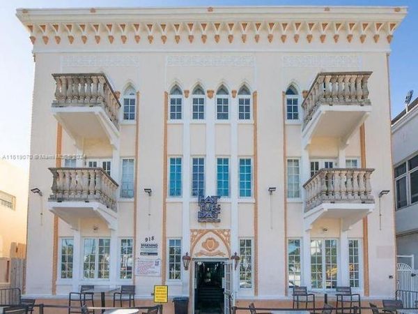 918 Ocean Dr, Unit 202, Miami Beach, FL 33139