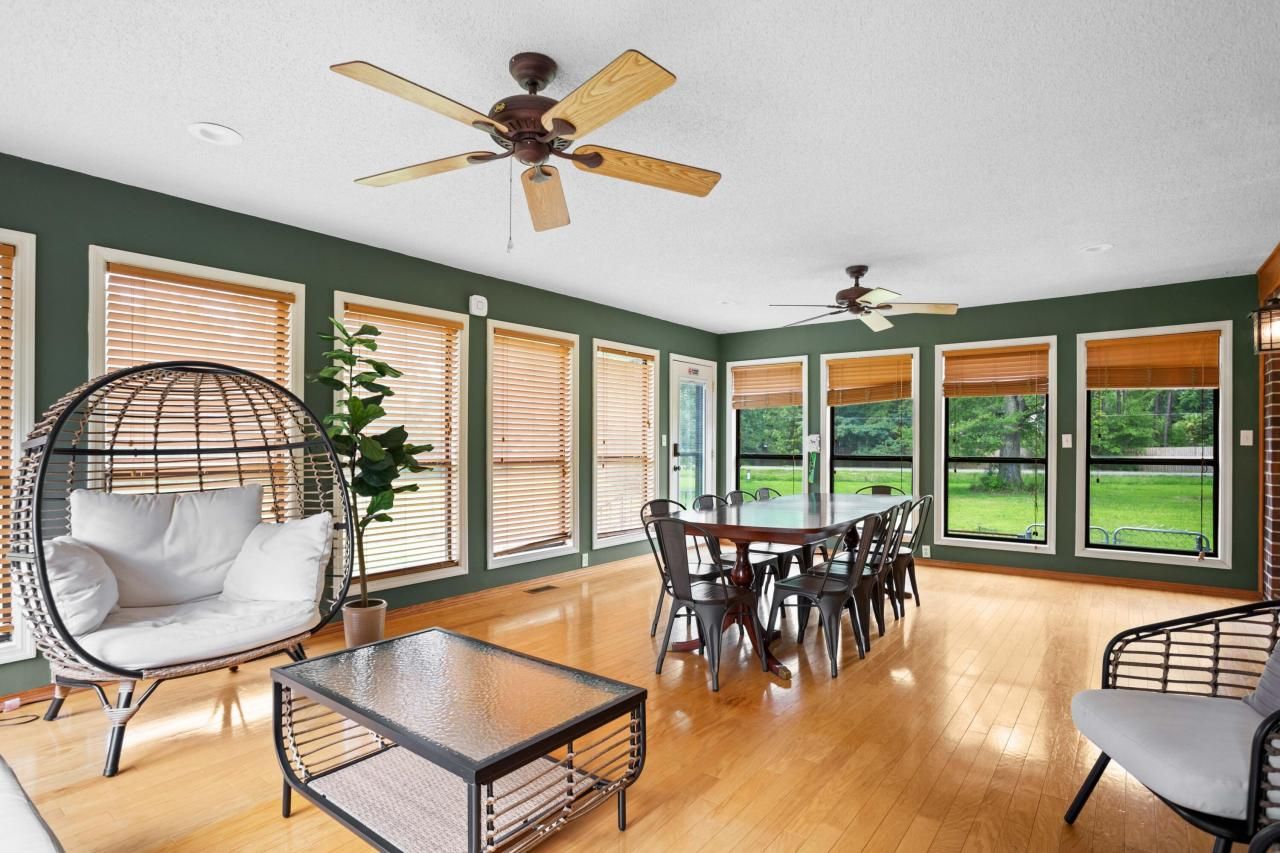 708 E Butternut Road Photo 15