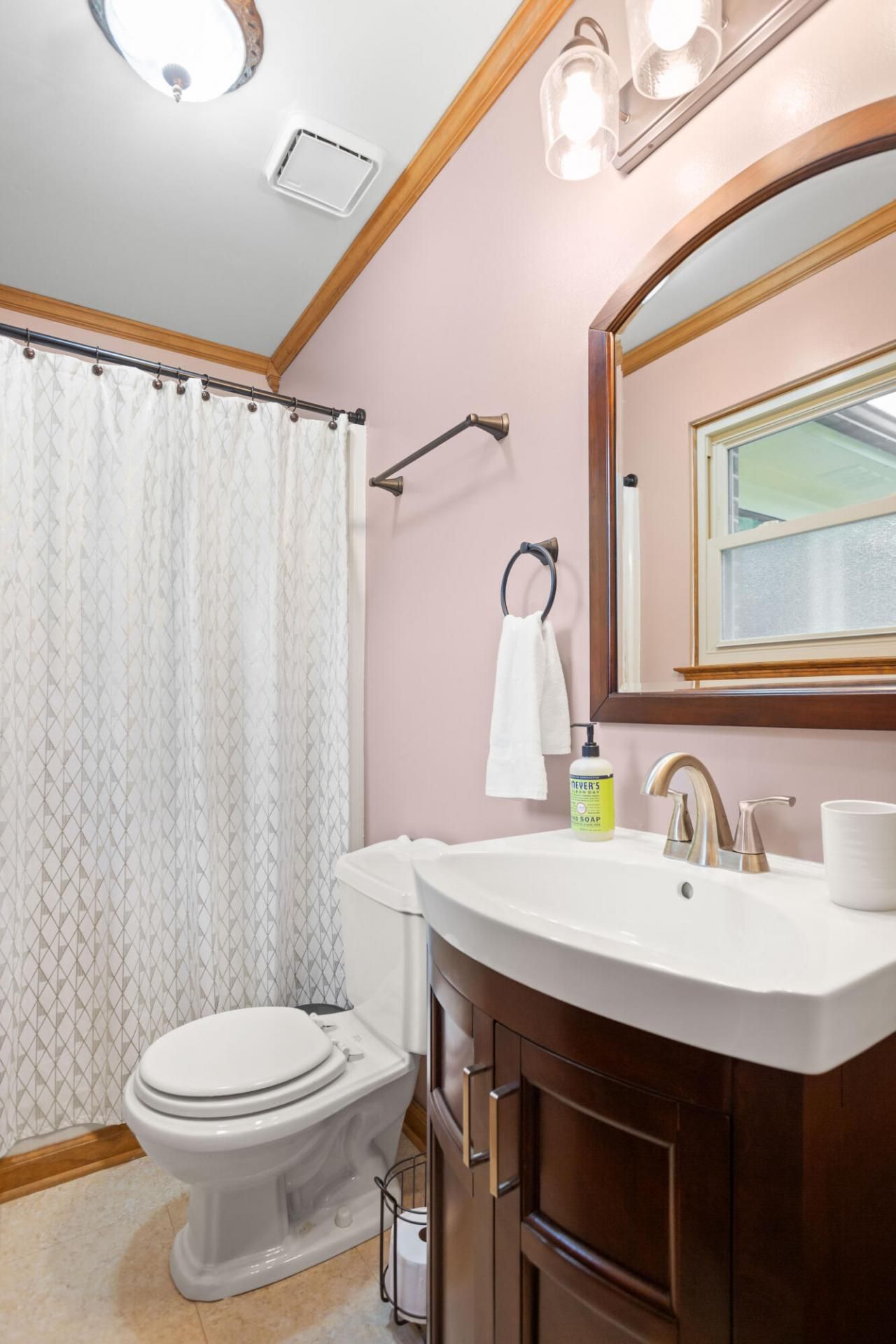 708 E Butternut Road Photo 22