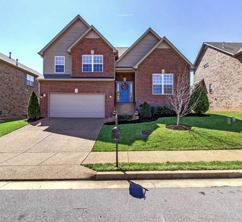 7913 Kirkfield Dr Ne, Nashville, TN 37211 Main Photo