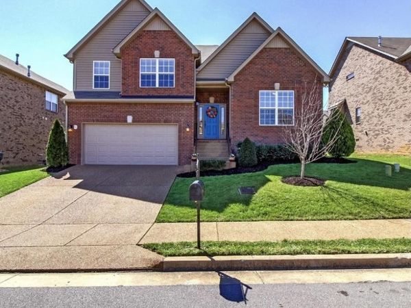 7913 Kirkfield Dr NE, Nashville, TN 37211