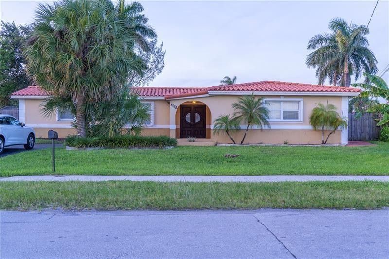8165 NW 182nd Street, Hialeah, FL 33015 Photo