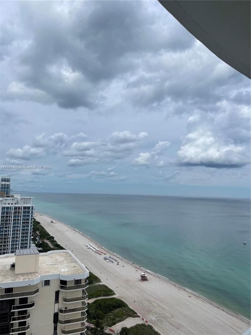 6365 Collins Ave, Unit 2610, Miami Beach, FL 33141 Photo