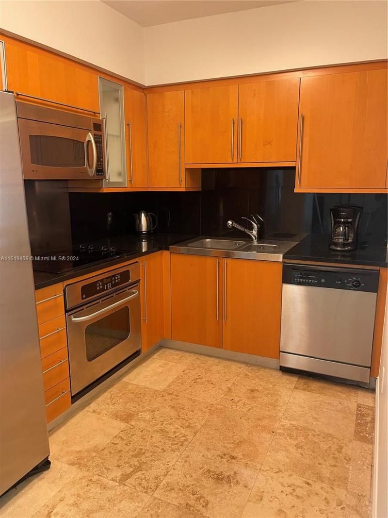 6365 Collins Ave, Unit 2610, Miami Beach, FL 33141 Photo