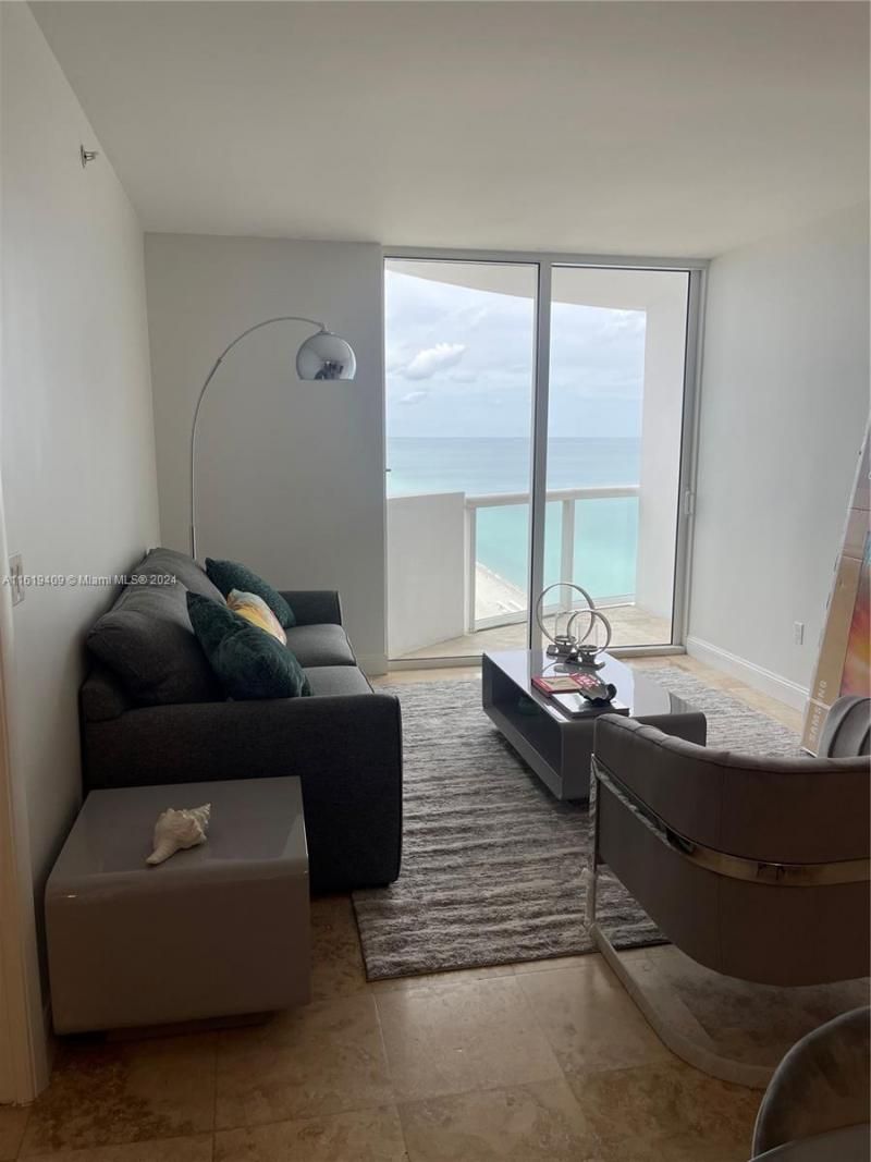 6365 Collins Ave, Unit 2610, Miami Beach, FL 33141 Photo