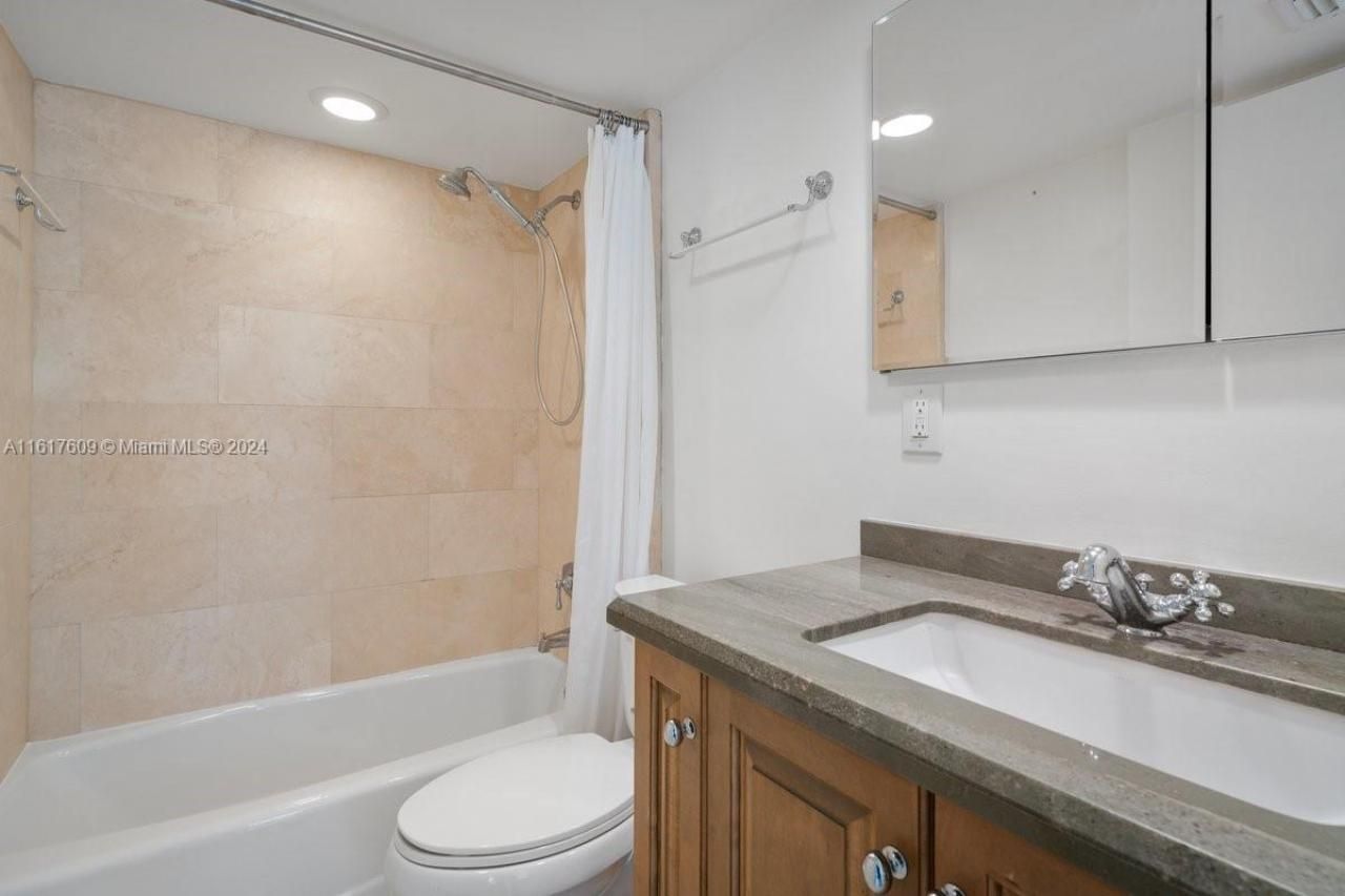 1915 Brickell Ave, Unit C506, Miami, FL 33129 Photo