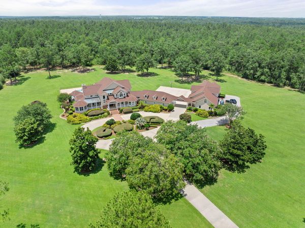 2600 Barrineau Park Rd, Molino, FL 32577