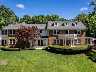 2716 Spring Creek Road Rockford, IL 61107