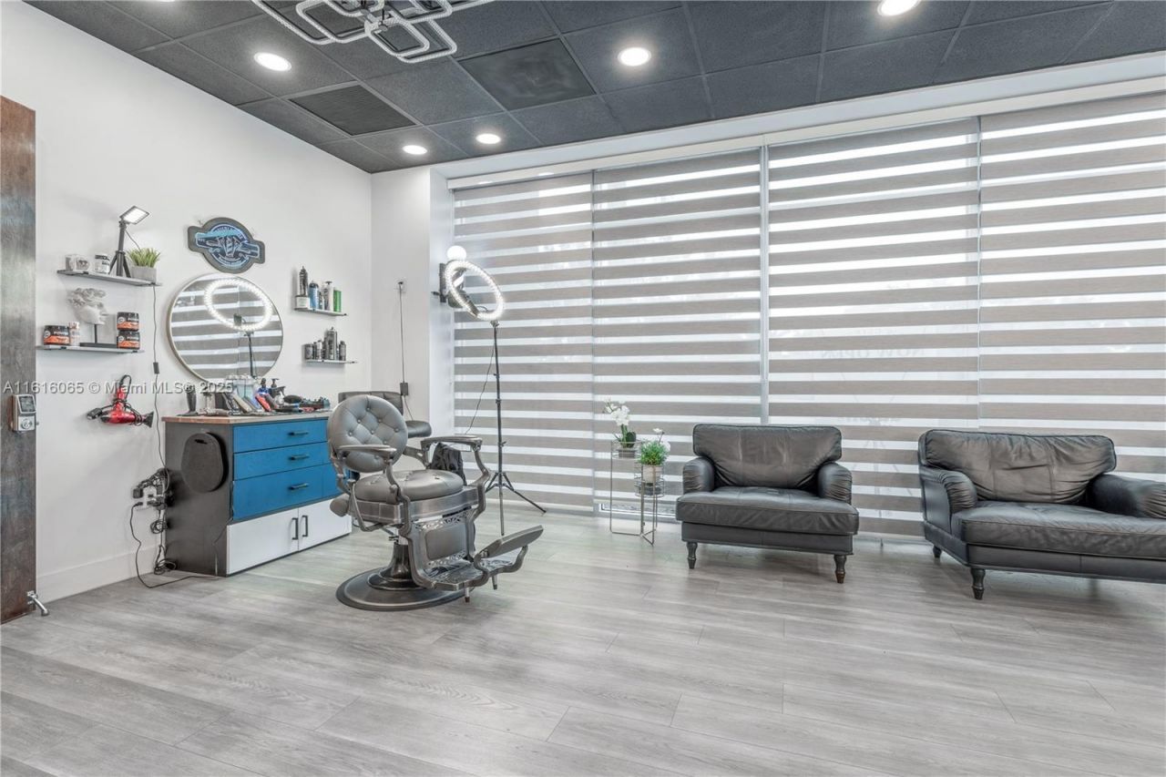 2300 W 84th St, Hialeah, FL 33016 Photo