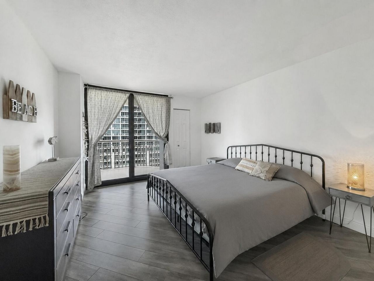 3000 N Ocean Drive, Unit 17 B, Singer Island, FL 33404 Photo