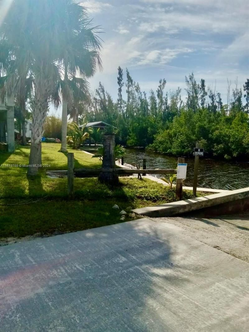 215 Glenholm Ave, Punta Gorda, FL 33950 Photo