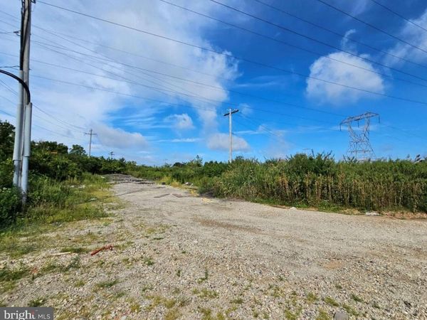 0 DAVIS DRIVE, PLYMOUTH MEETING, PA 19462