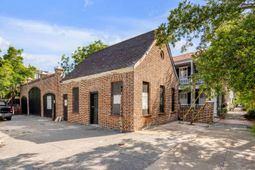 80 Ashley Avenue photo 4