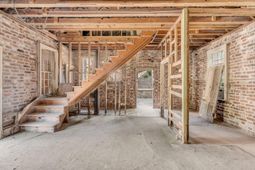 80 Ashley Avenue photo 4