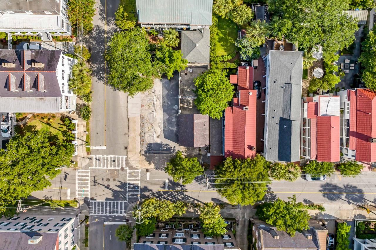 80 Ashley Avenue Photo 9