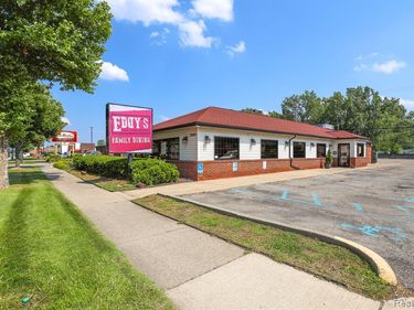 30155 FORD Road, Garden City, MI 48135