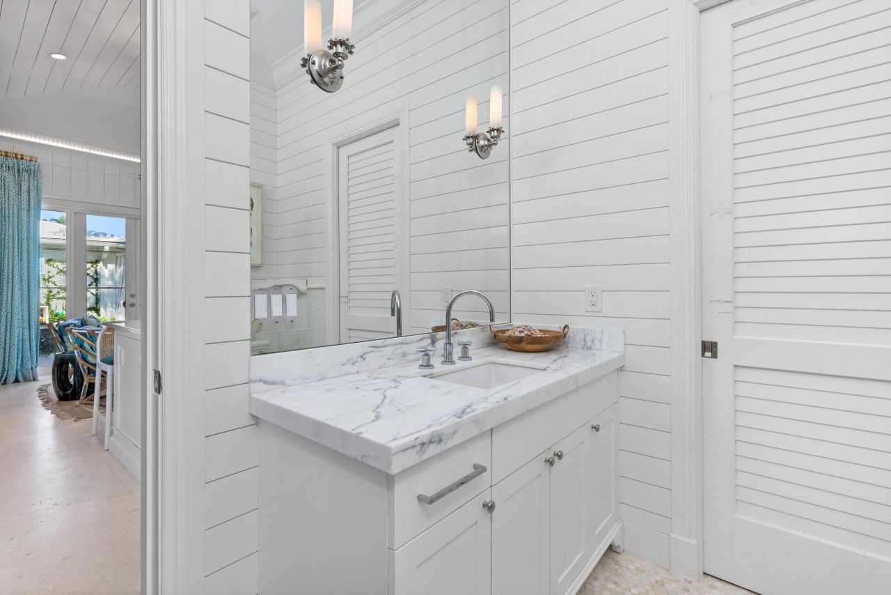 241 El Dorado Lane, Palm Beach, FL 33480 Photo