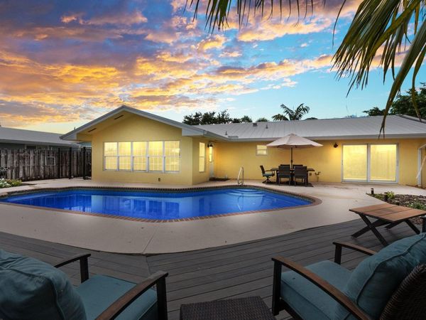 1749 SW Coxswain Place, Palm City, FL 34990