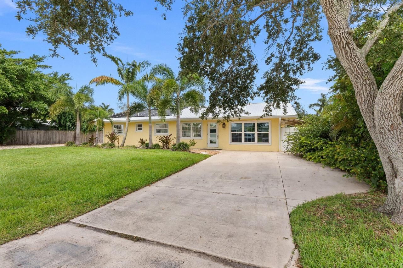 1749 SW Coxswain Place, Palm City, FL 34990 Photo