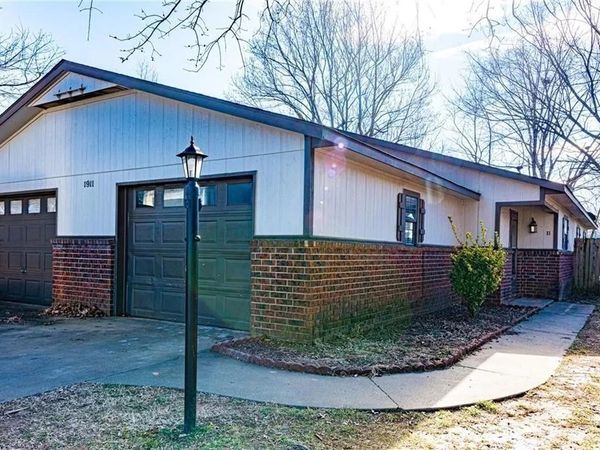 1911 Cypress Place, Springdale, AR 72762