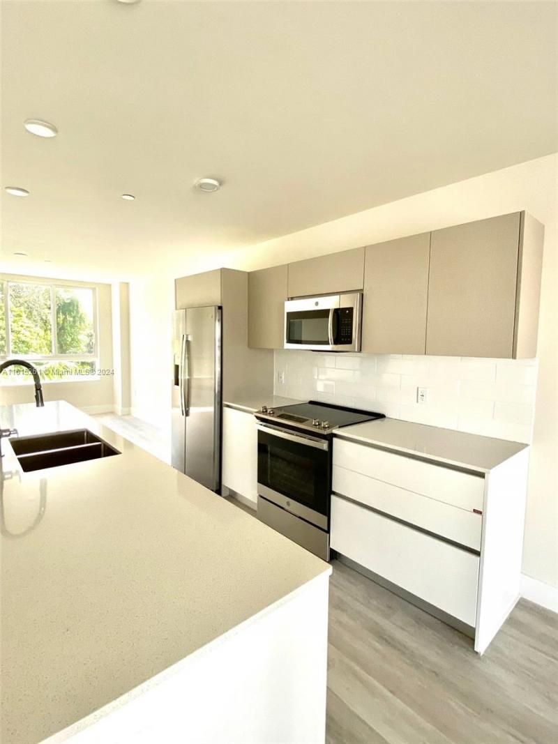 2505 NE 193rd St, Unit 4207, Miami, FL 33180 Photo