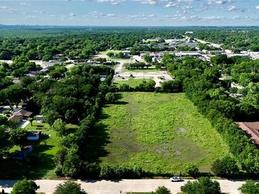 6820 Lake June Road, Dallas, TX 75217