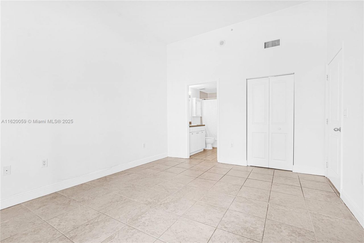 1250 S Miami Ave, Unit 812, Miami, FL 33130 Photo