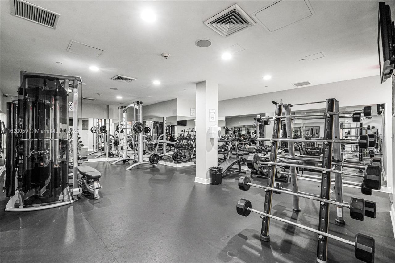 1250 S Miami Ave, Unit 812, Miami, FL 33130 Photo