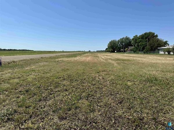 Alfalfa St, Menno, SD 57045