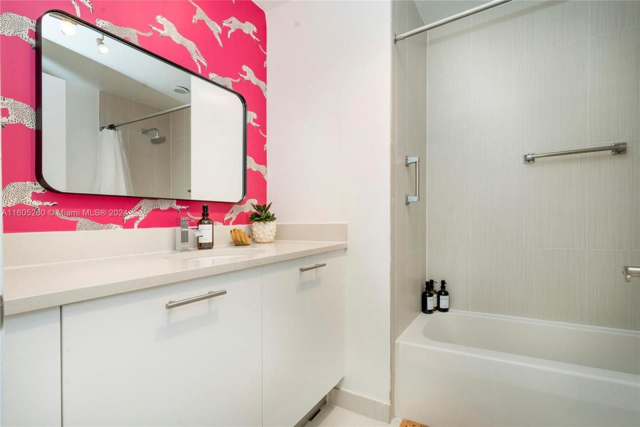 3250 NE 1st Ave, Unit 715, Miami, FL 33137 Photo