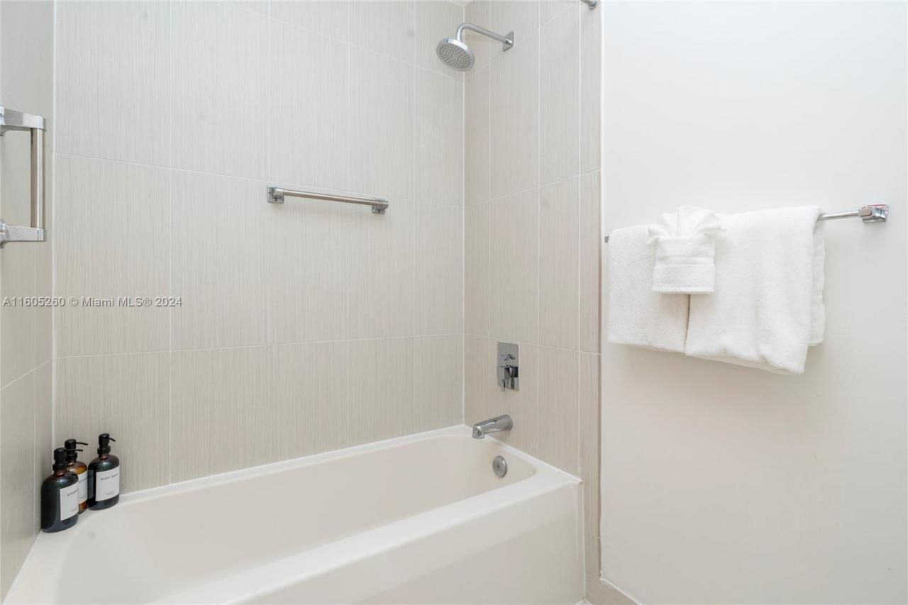 3250 NE 1st Ave, Unit 715, Miami, FL 33137 Photo