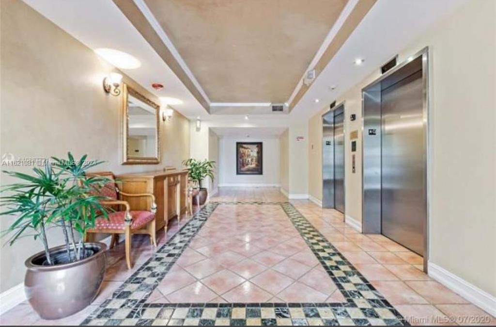 19999 E Country Club Dr, Unit 1601, Aventura, FL 33180 Photo