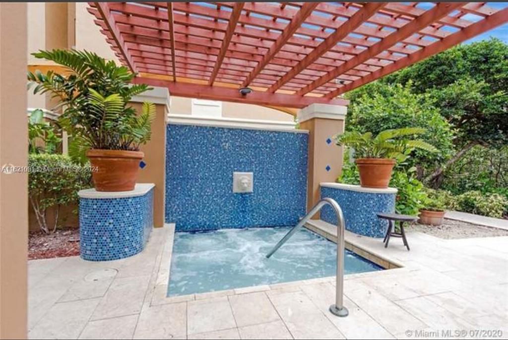 19999 E Country Club Dr, Unit 1601, Aventura, FL 33180 Photo