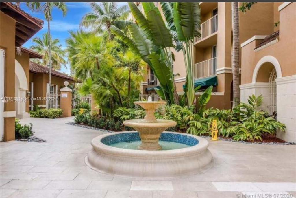 19999 E Country Club Dr, Unit 1601, Aventura, FL 33180 Photo