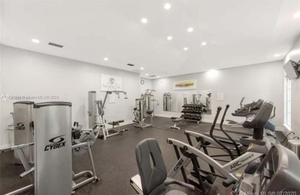 19999 E Country Club Dr, Unit 1601, Aventura, FL 33180 Photo