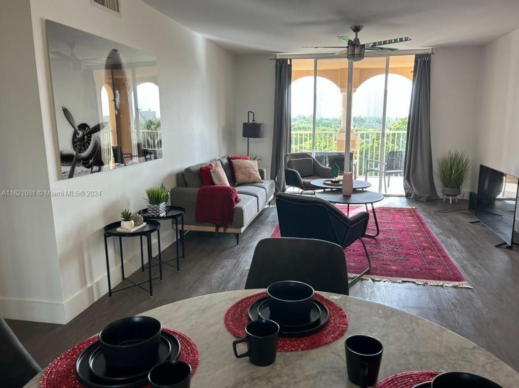 19999 E Country Club Dr, Unit 1601, Aventura, FL 33180 Photo