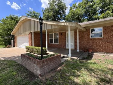 5539 NW EISENHOWER DRIVE, LAWTON, OK 73505