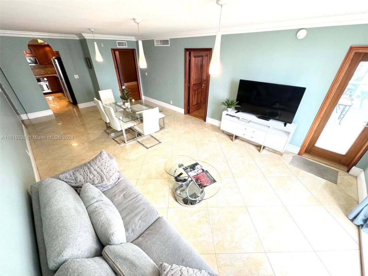 3901 S Ocean Dr, Unit 7O, Hollywood, FL 33019 Photo