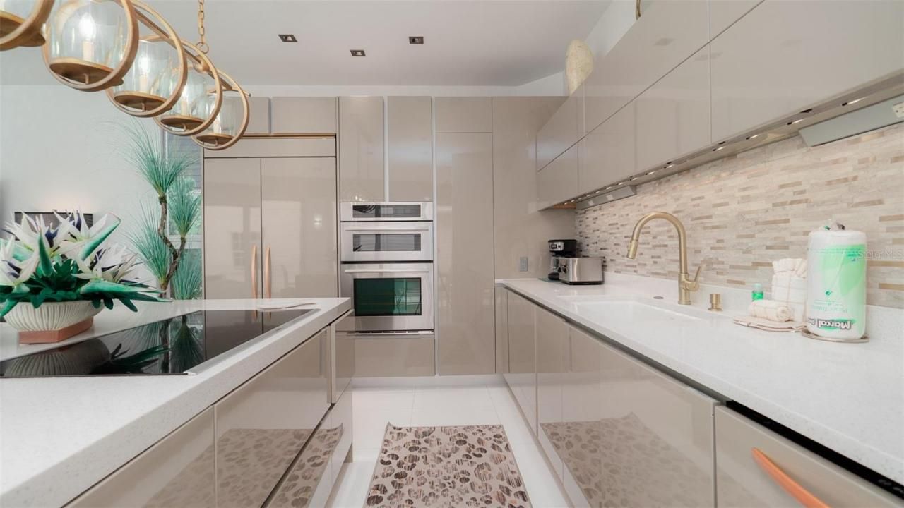 107 Elm Avenue, Anna Maria, FL 34216 Photo