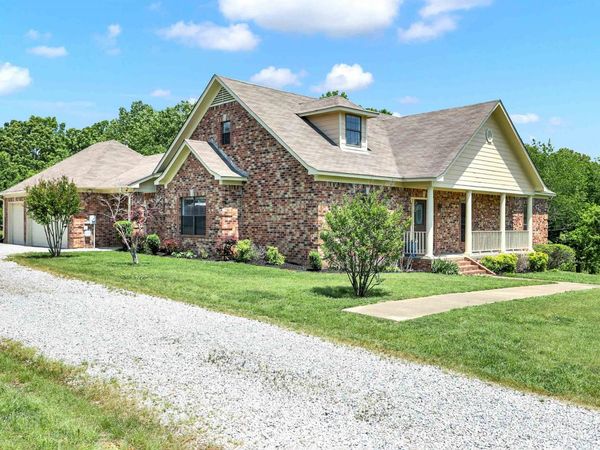 12860 PINE CREST DR, Olive Branch, MS 38654