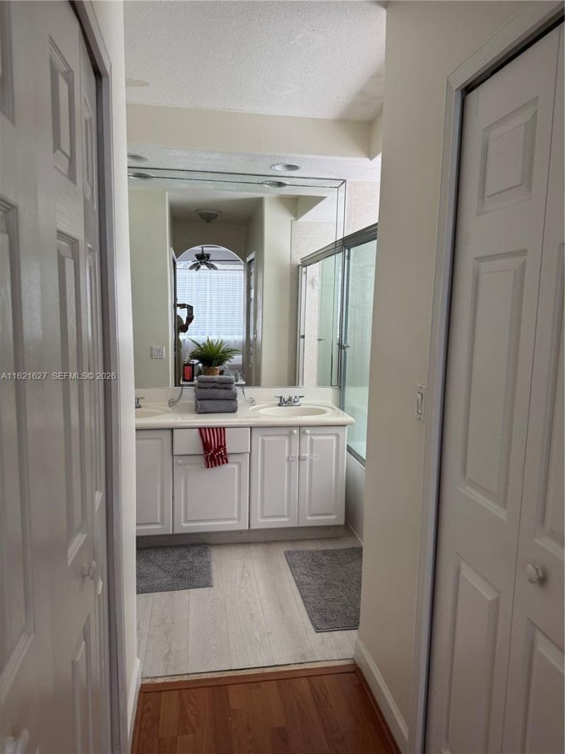 4866 NW 108th Psge, Unit 4866, Doral, FL 33178 Photo