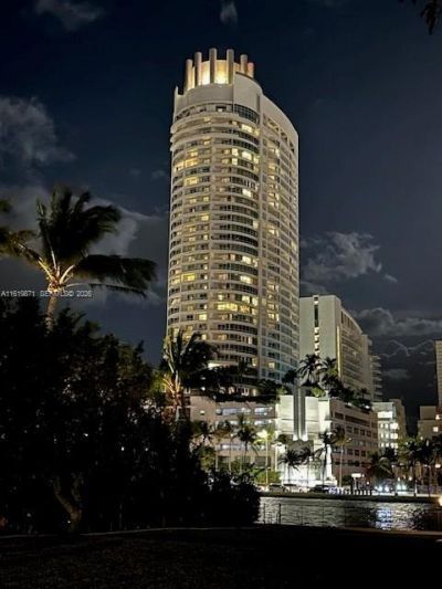 4401 Collins Ave, Unit 1007, Miami Beach, FL 33140 Photo