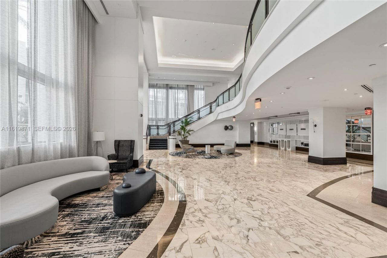 4401 Collins Ave, Unit 1007, Miami Beach, FL 33140 Photo