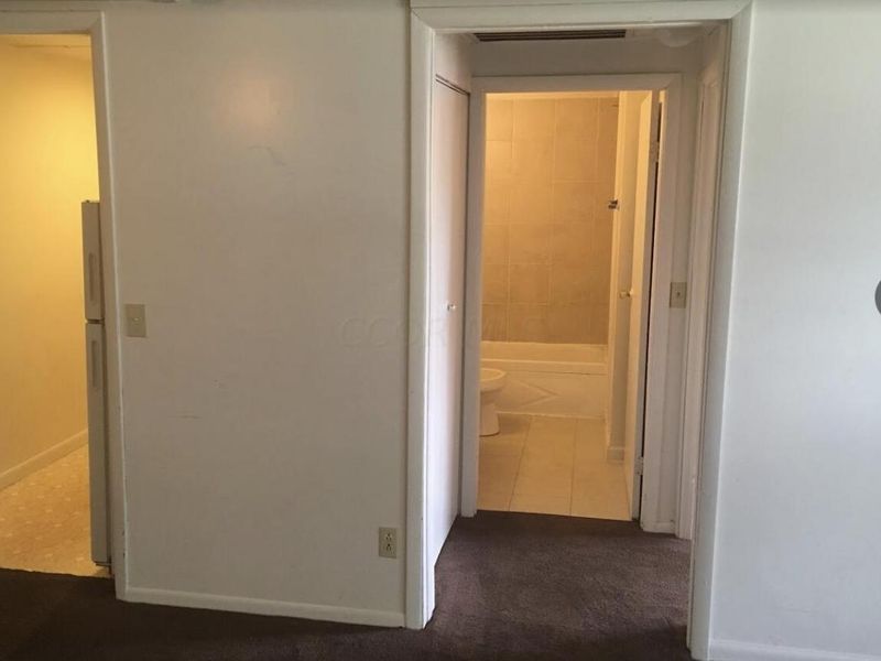 4468 Reinbeau Drive, Columbus, OH 43232 Photo 9