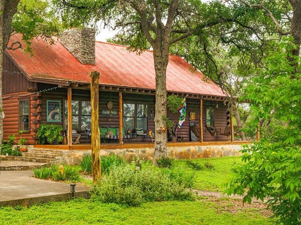 1218 Oakwood Loop, San Marcos, TX 78666